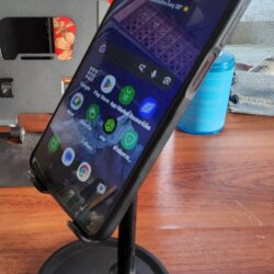 ที่วางมือถือแบบตั้งโต๊ะ